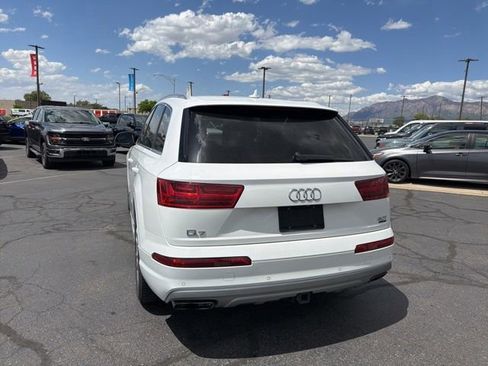 Used 2017 Audi Q7 3.0T Premium Plus w/ Premium Plus Package AWD/4WD image 7