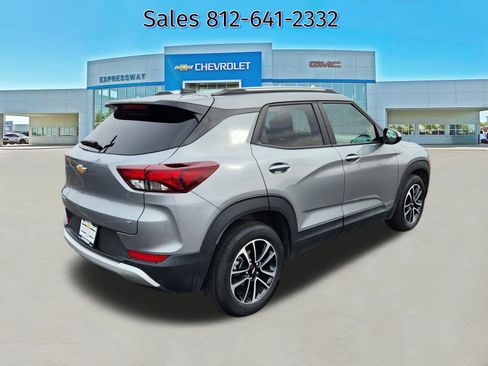 Used 2025 Chevrolet TrailBlazer LT image 7