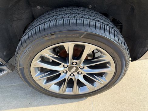 Used 2020 Cadillac Escalade Premium Luxury w/ Escalade Sport Edition image 8