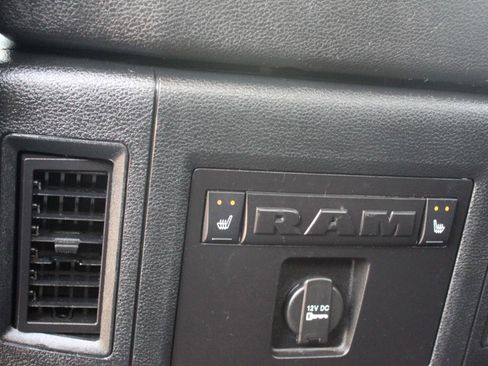 Used 2016 RAM 3500 Laramie AWD/4WD image 22