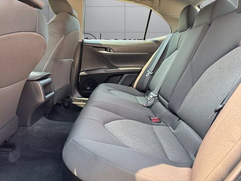 Used 2019 Toyota Camry LE FWD image 16