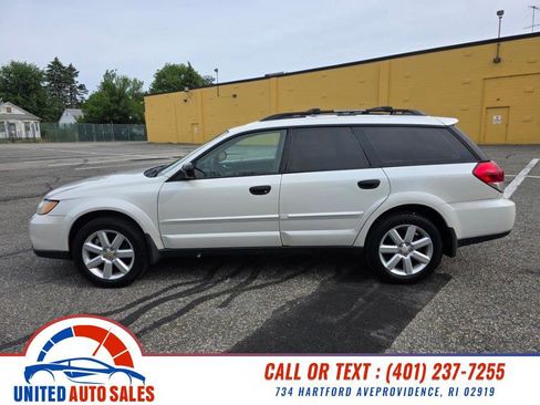 Used 2009 Subaru Outback 2.5i Special Edition AWD/4WD image 2