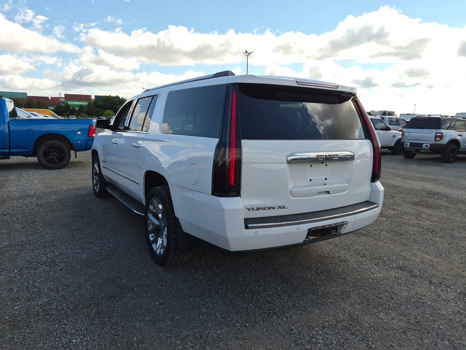 Used 2019 GMC Yukon XL Denali AWD/4WD image 6