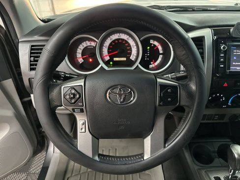 Used 2015 Toyota Tacoma 4x4 Double Cab w/ TRD Sport Package image 14