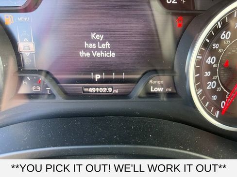 Used 2025 RAM 1500 Laramie AWD/4WD image 10