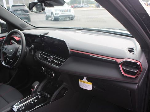 New 2026 Chevrolet TrailBlazer RS w/ Convenience Package FWD image 31