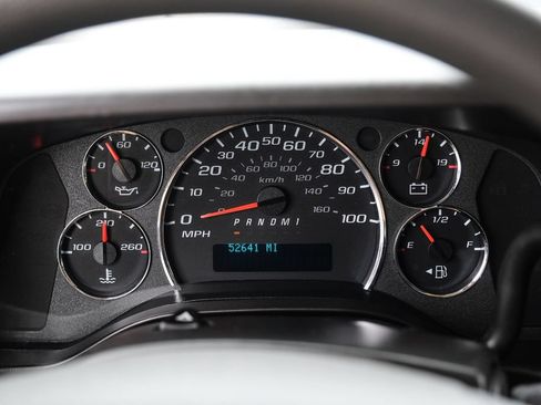 Used 2022 GMC Savana 2500 RWD image 12