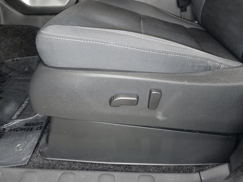 Used 2023 Nissan Frontier SV w/ SV Convenience Package AWD/4WD image 14