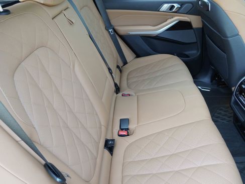 Used 2025 BMW X5 sDrive40i w/ Climate Comfort Package RWD image 36