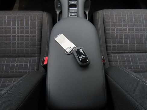 New 2026 Honda HR-V LX image 23