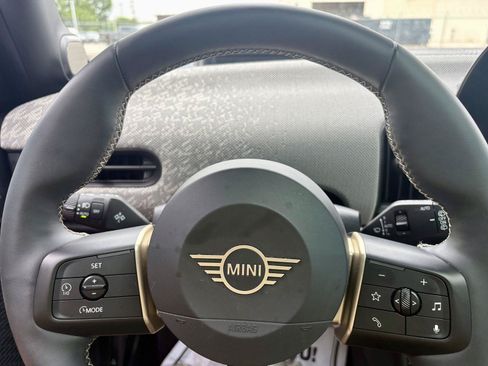 Used 2025 MINI Cooper S FWD image 14