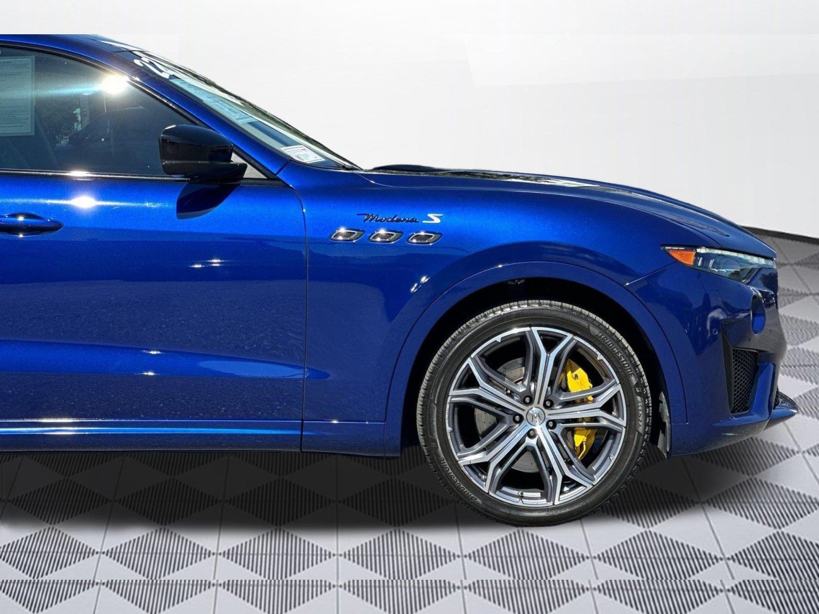Used 2022 Maserati Levante Modena S AWD/4WD image 35