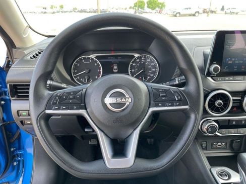 Used 2025 Nissan Sentra SV image 27