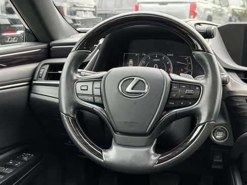 Used 2021 Lexus ES 350 Premium image 9