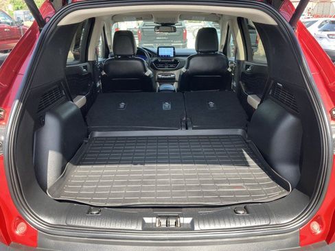 Used 2020 Ford Escape Titanium AWD/4WD image 28