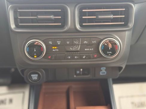 Certified 2024 Ford Maverick Lariat w/ 4K Tow Package AWD/4WD image 20