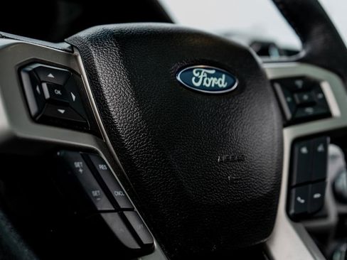 Used 2016 Ford F150 Lariat w/ Equipment Group 502A Luxury image 27