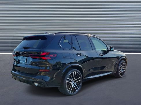 New 2026 BMW X5 xDrive40i w/ M Sport Package AWD/4WD image 3
