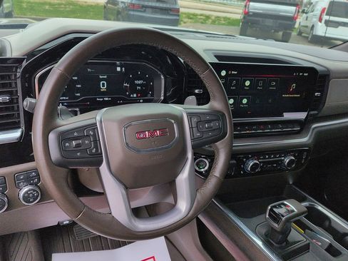 Used 2022 GMC Sierra 1500 SLT w/ SLT Premium Package image 9