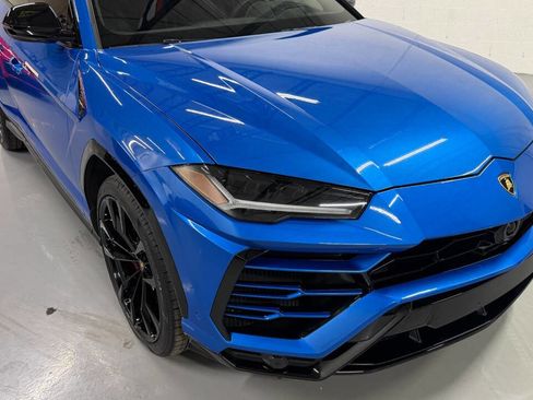 Used 2021 Lamborghini Urus AWD/4WD image 3