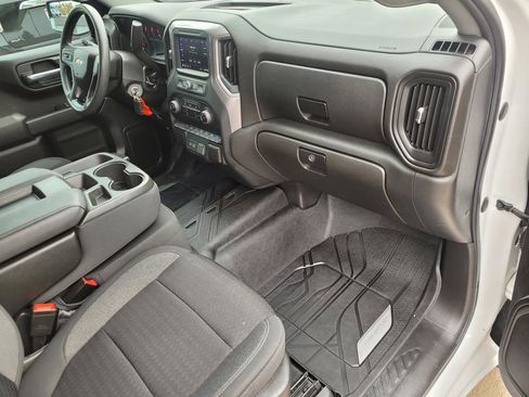 Used 2022 Chevrolet Silverado 1500 Custom image 10
