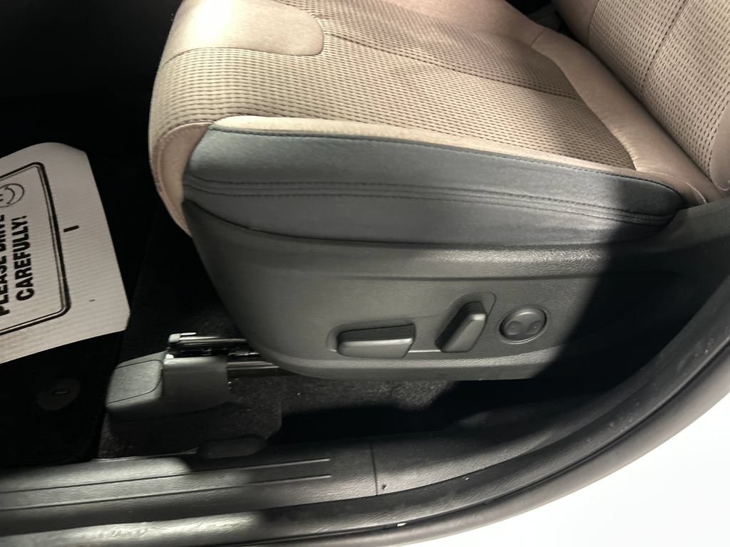 Used 2023 Hyundai Santa Fe SEL w/ Cargo Package AWD/4WD image 11