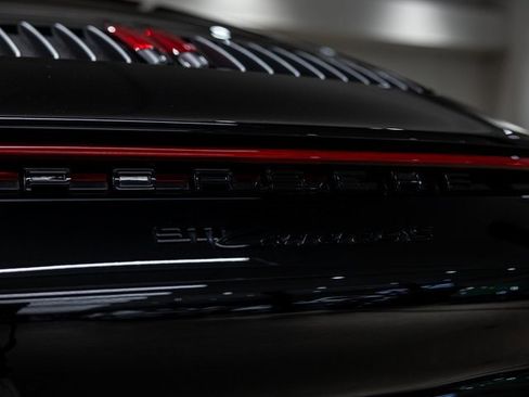 Used 2024 Porsche 911 Carrera 4S image 20