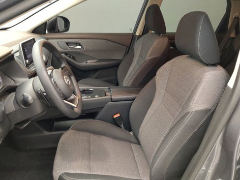 Used 2023 Nissan Rogue SV FWD image 17