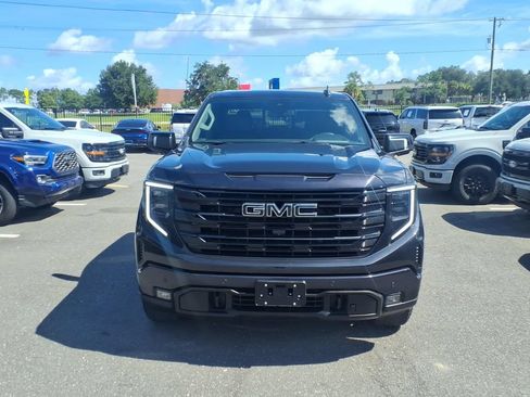 Used 2024 GMC Sierra 1500 Elevation w/ Elevation Premium Package AWD/4WD image 2