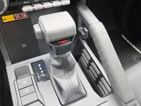 Used 2024 Toyota Tacoma TRD Sport w/ TRD Sport Upgrade Package image 24