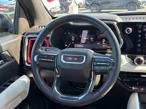 Used 2024 GMC Canyon AT4X AWD/4WD image 13
