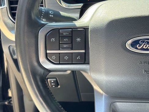 Used 2022 Ford F150 Lariat w/ Trailer Tow Package image 19