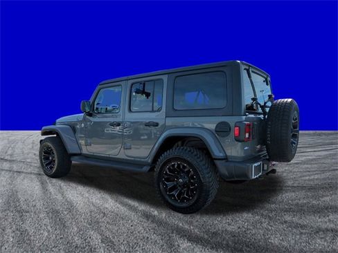 Used 2021 Jeep Wrangler Unlimited Sahara image 6