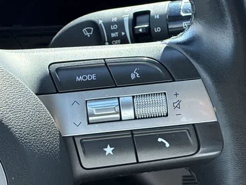 Used 2024 Hyundai Kona SEL FWD image 25
