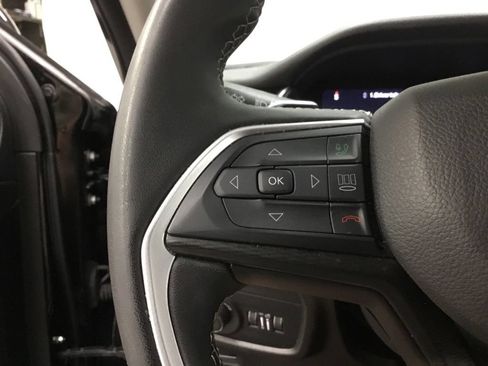 Used 2023 Jeep Grand Cherokee Laredo AWD/4WD image 34
