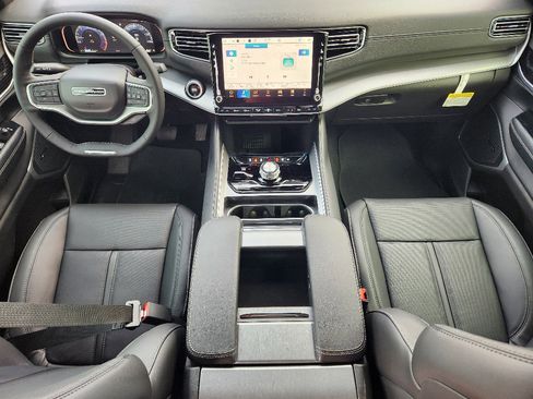 New 2026 Jeep Grand Wagoneer 4x4 image 17