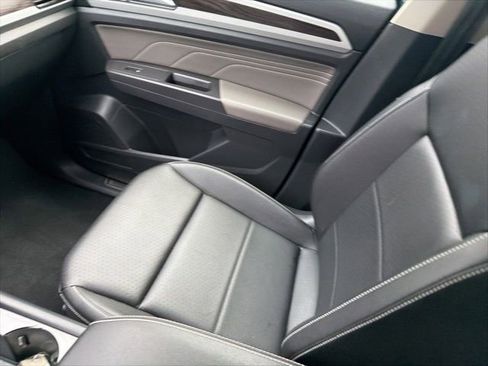 Used 2023 Volkswagen Atlas SE image 13