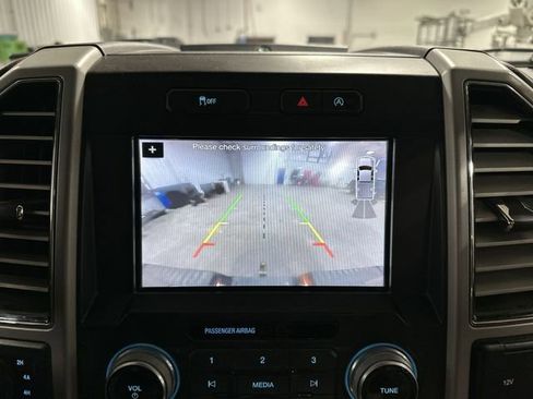 Used 2018 Ford F150 King Ranch image 28