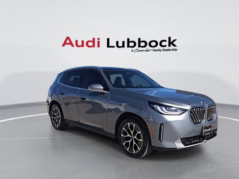 Used 2025 BMW X3 xDrive30i image 2