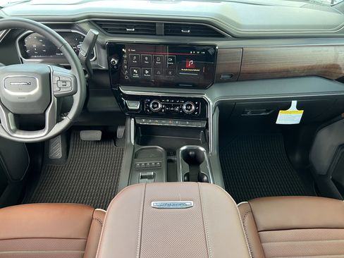 New 2026 GMC Sierra 3500 Denali Ultimate AWD/4WD image 33