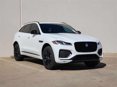 Used 2026 Jaguar F-PACE R-Dynamic S image 2