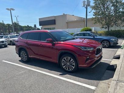 Used 2022 Toyota Highlander Platinum