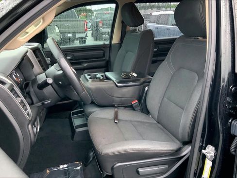 Used 2019 RAM 1500 Tradesman AWD/4WD image 8