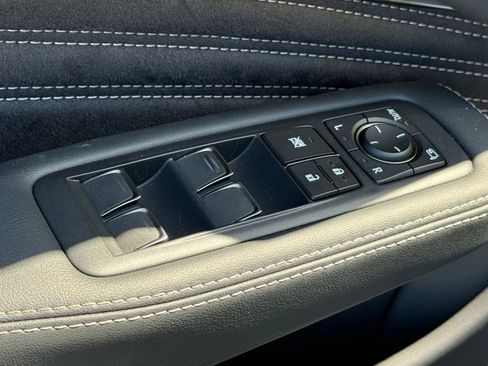 Used 2024 Lexus LS 500 RWD image 12
