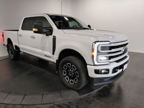 Used 2024 Ford F250 Platinum AWD/4WD image 4