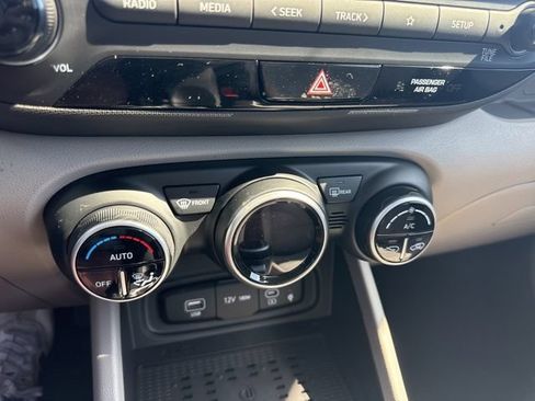 New 2026 Hyundai Venue SEL FWD image 19