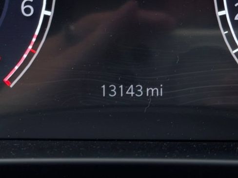 Certified 2025 Jeep Grand Cherokee Limited AWD/4WD image 32