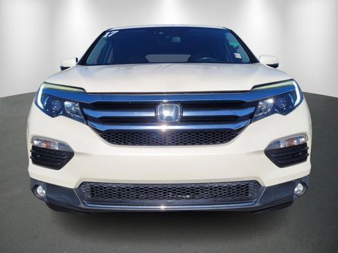Used 2017 Honda Pilot Elite image 2