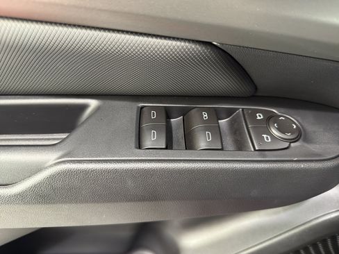 New 2026 Chevrolet Equinox EV RS FWD image 25