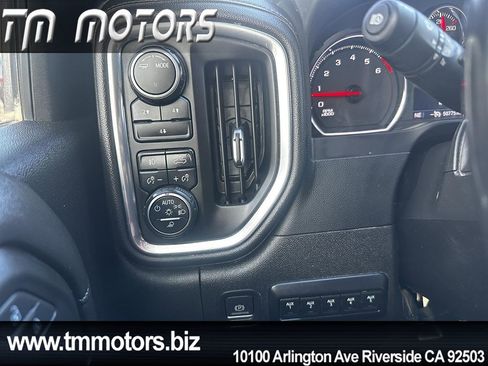 Used 2022 Chevrolet Silverado 2500 LT w/ Convenience Package image 13